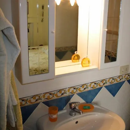 Venus 住宿加早餐酒店 波西塔諾