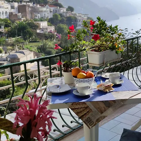 Venus Bed & Breakfast 4*