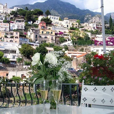 Alojamento de Acomodação e Pequeno-almoço Venus Positano